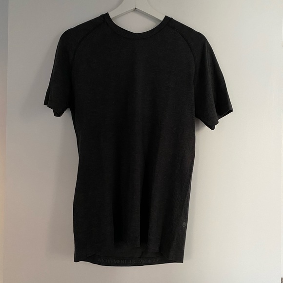 Any 2 Lululemon Metal Vent Tech Short-Sleeve Shirt (S) - Picture 7 of 7